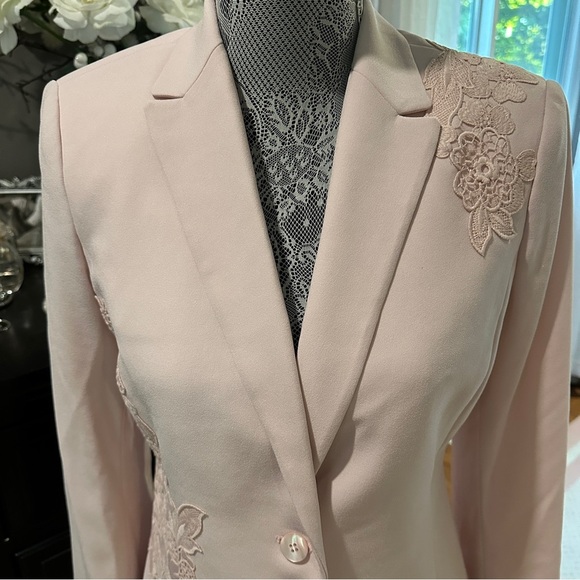 Carlisle Blush Pink Lace Appliqué Blazer Jacket – Tailored Elegant Size 4 - Picture 3 of 16